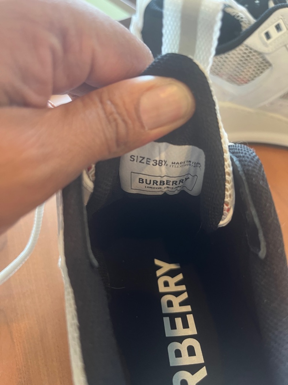 Burberry Beige/Tan Sneaker Box Label - Picture 8 of 14